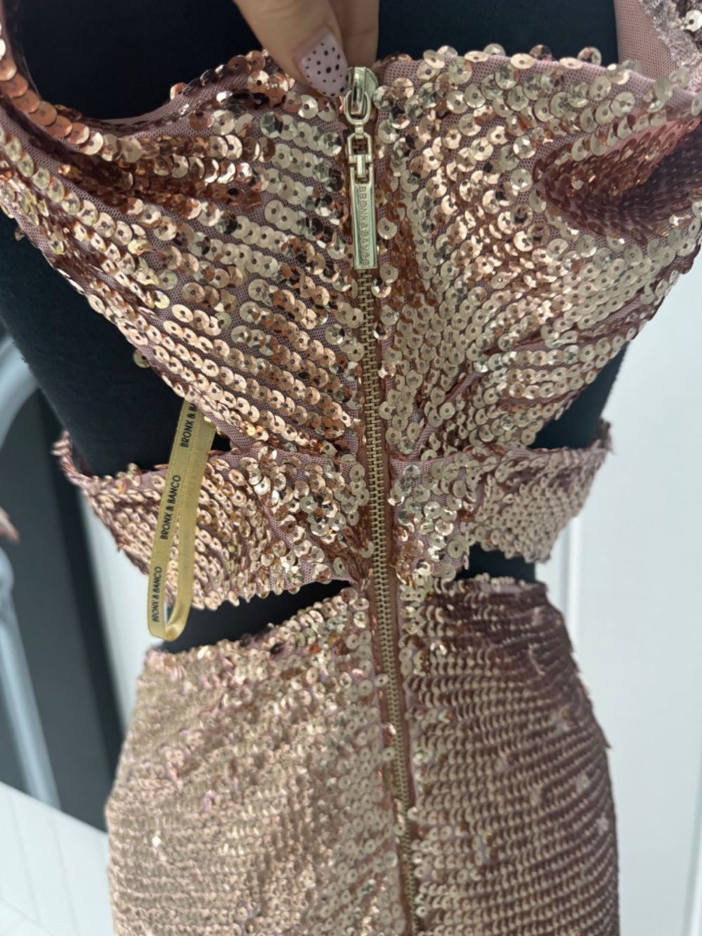 BRONX AND BANCO GOLD SEQUIN LONG DRESS GOWN MEDIUM - Picture 6 of 9